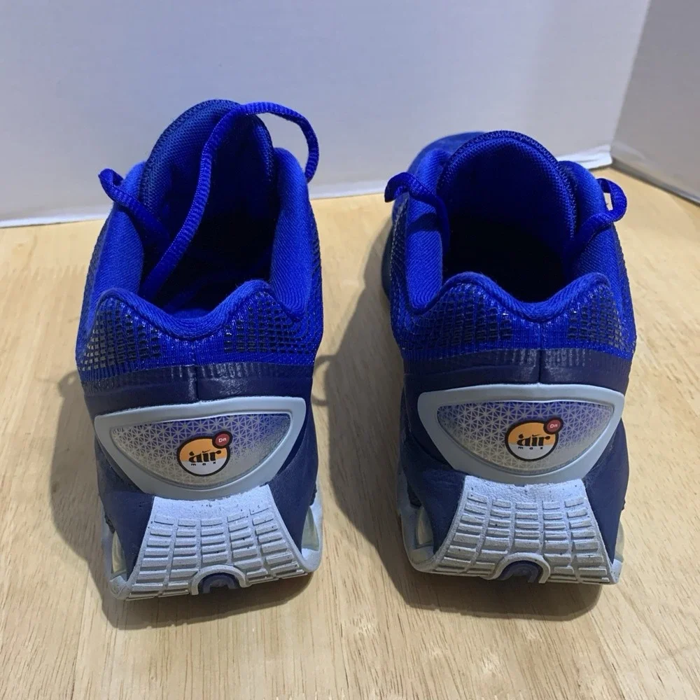 Nike Air Max Dn Junior Blue Size 6Y Women 7.5 FB8987-400 Minuscule Flaw